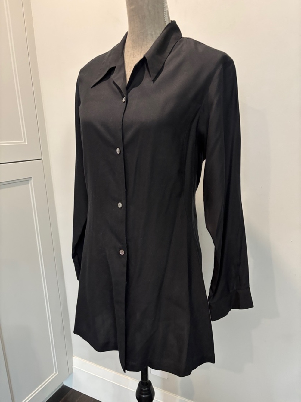 Club Monaco Black Silk Duster Jacket Blouse Longline Button Front Size Medium - Picture 3 of 16